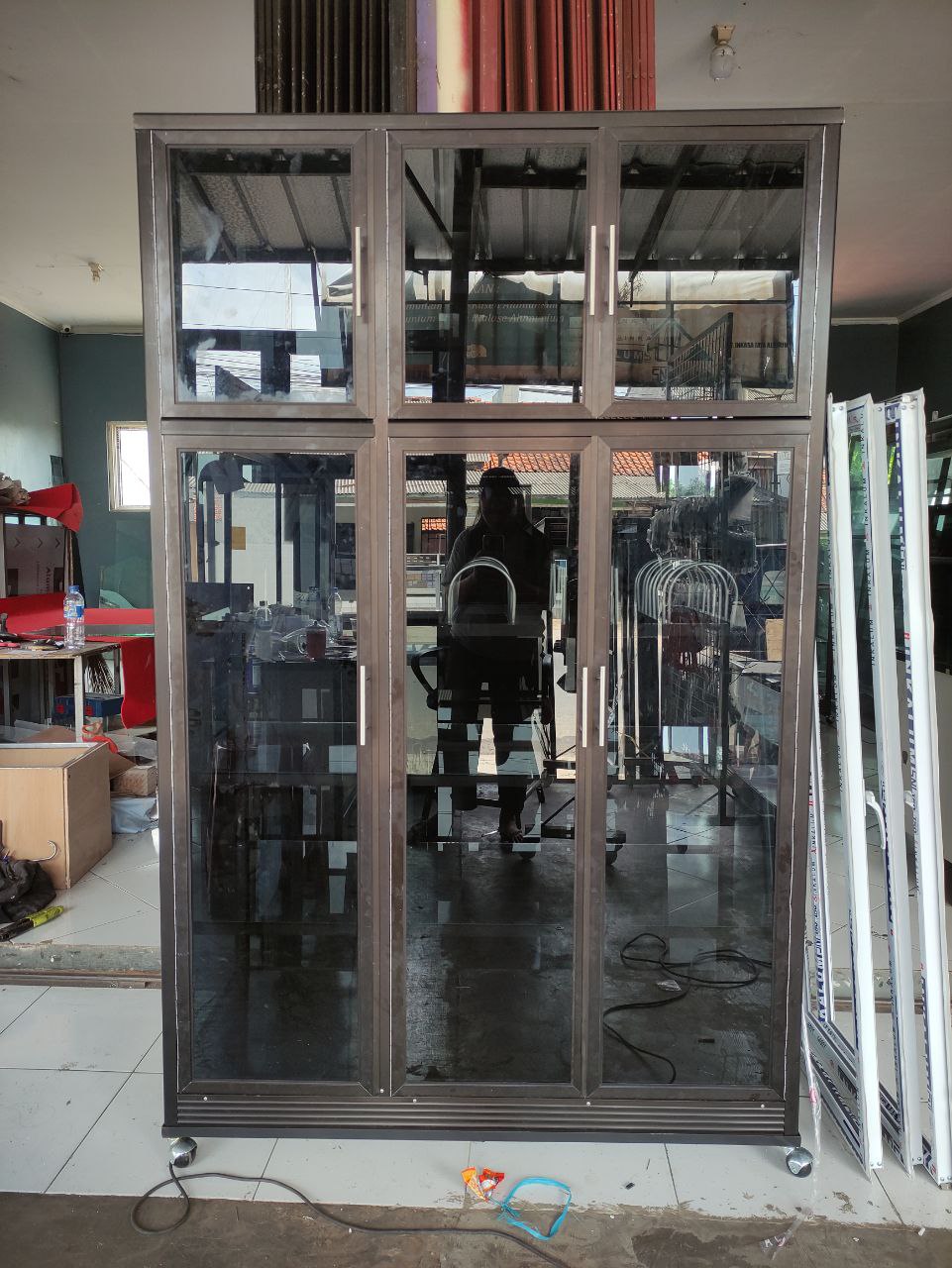 Proyek lemari custom