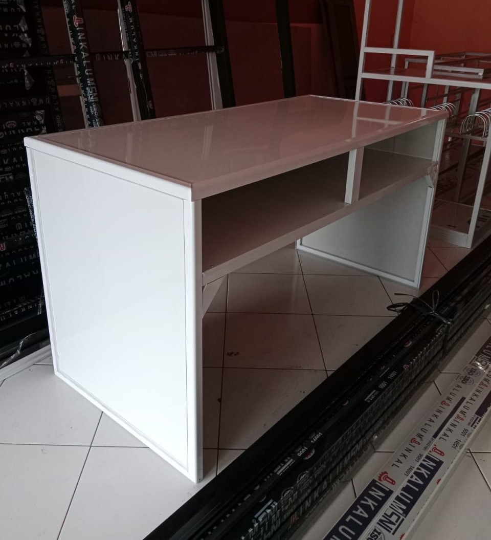 Perlengkapan kantor aluminium